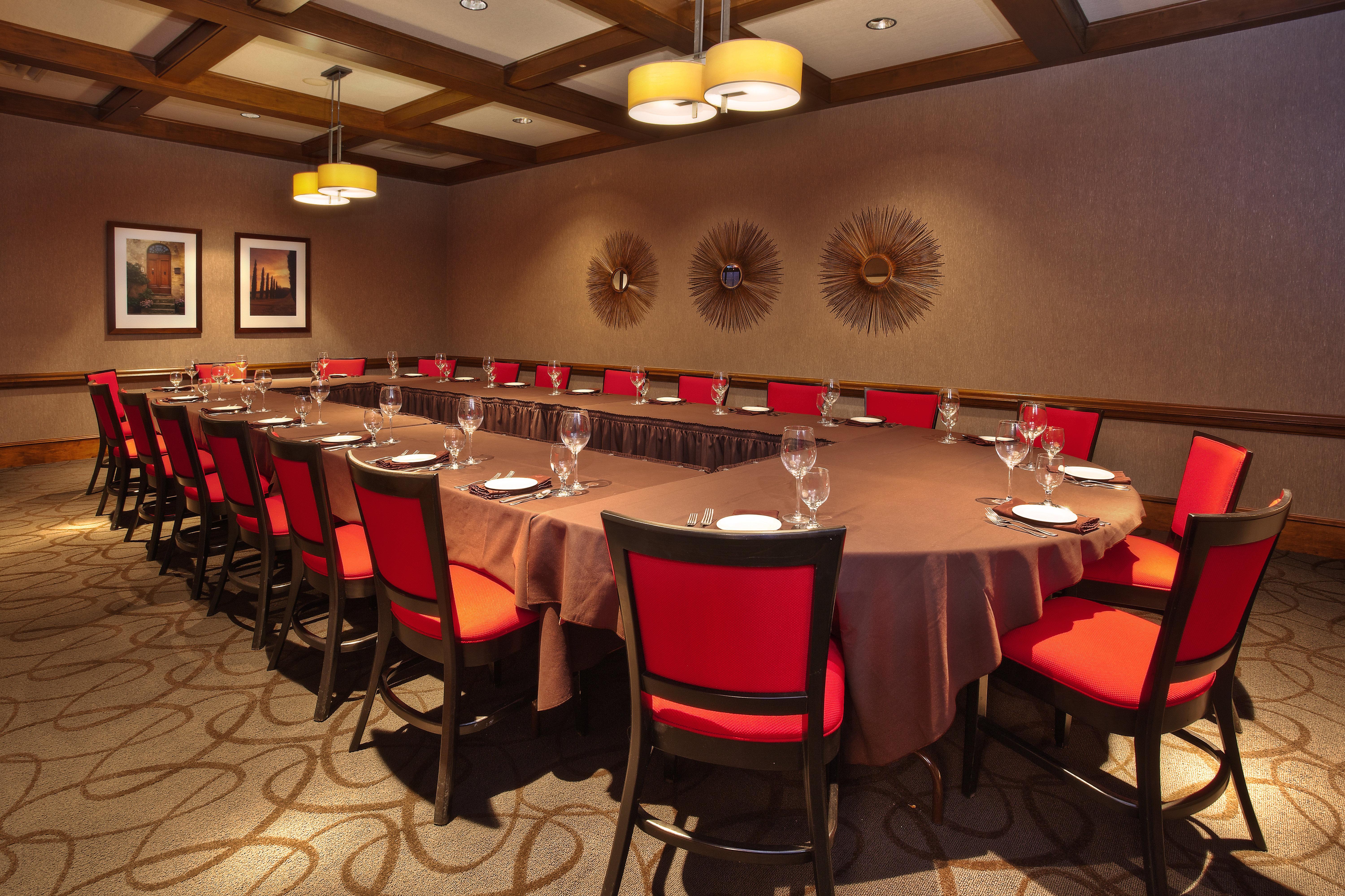 Crowne Plaza Lansing By Ihg Hotel Exterior photo