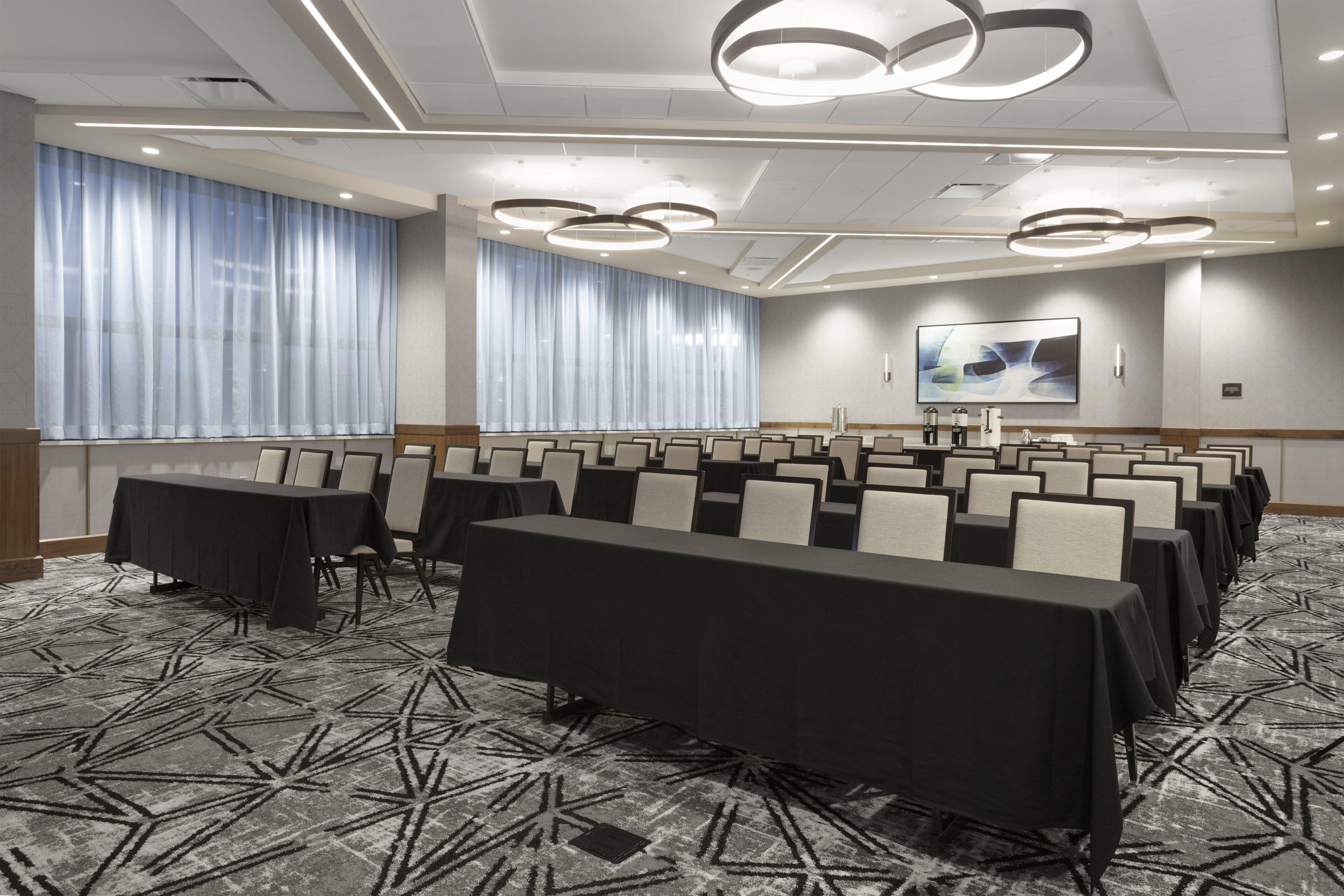 Crowne Plaza Lansing By Ihg Hotel Exterior photo