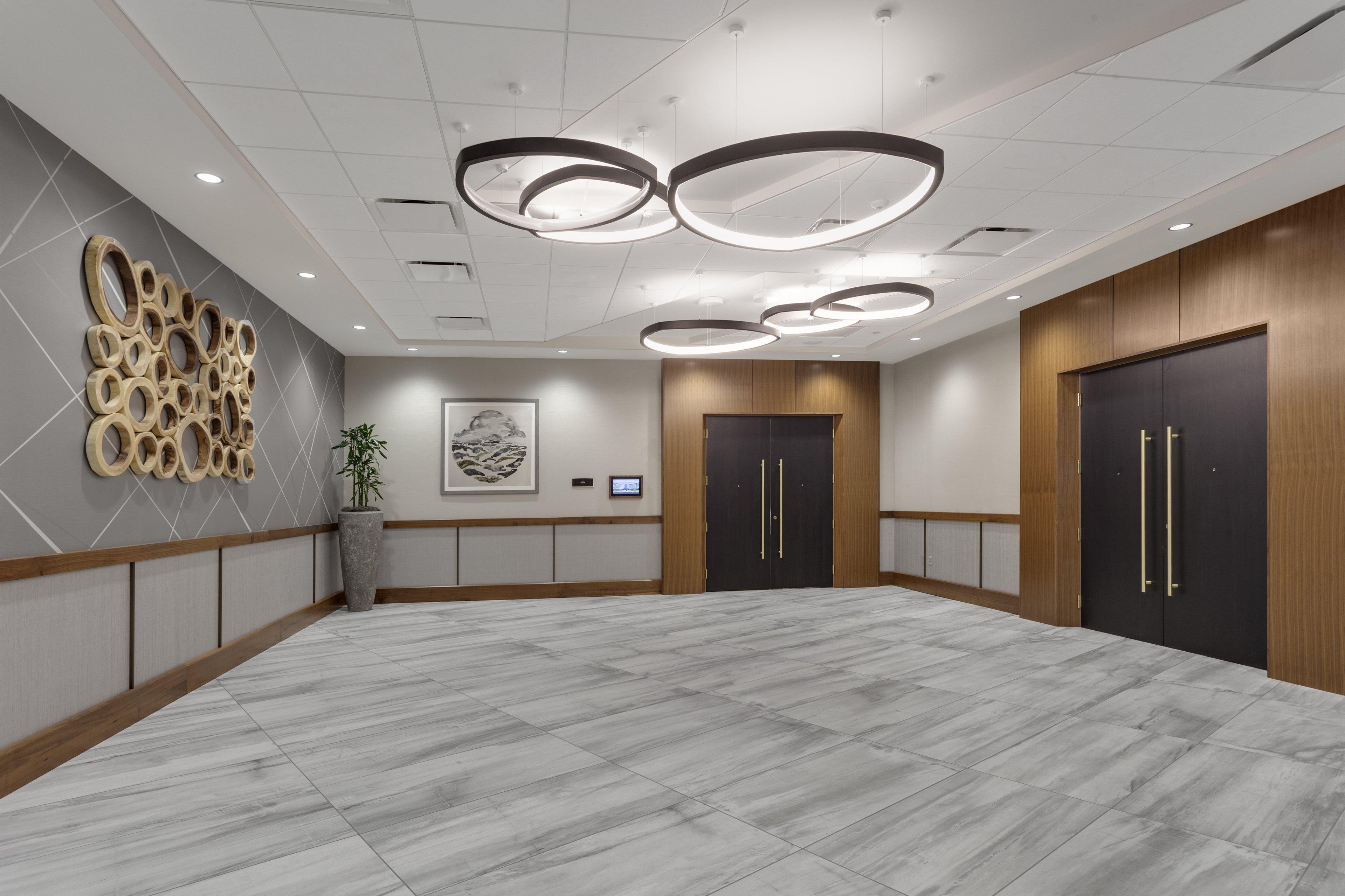 Crowne Plaza Lansing By Ihg Hotel Exterior photo