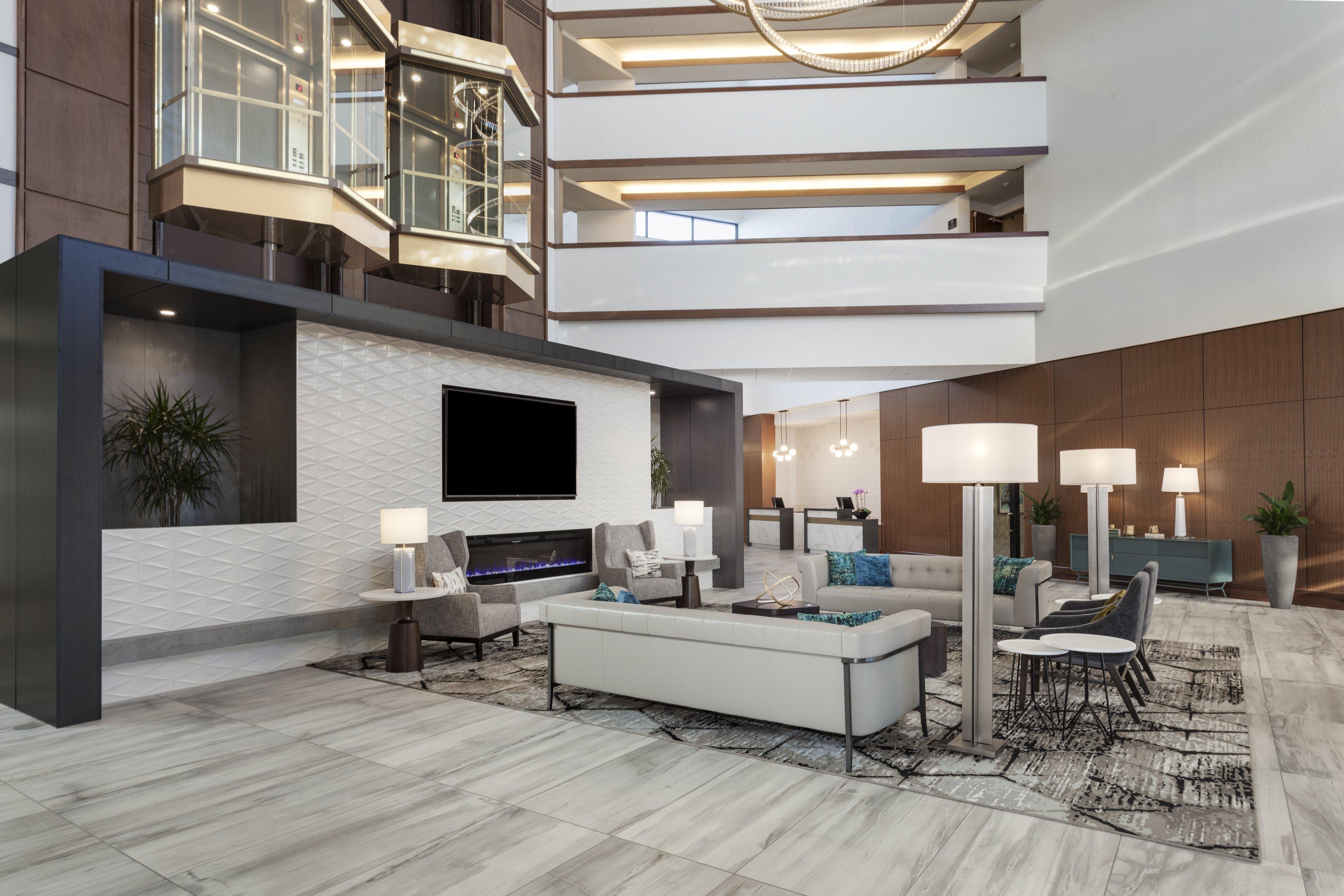 Crowne Plaza Lansing By Ihg Hotel Exterior photo