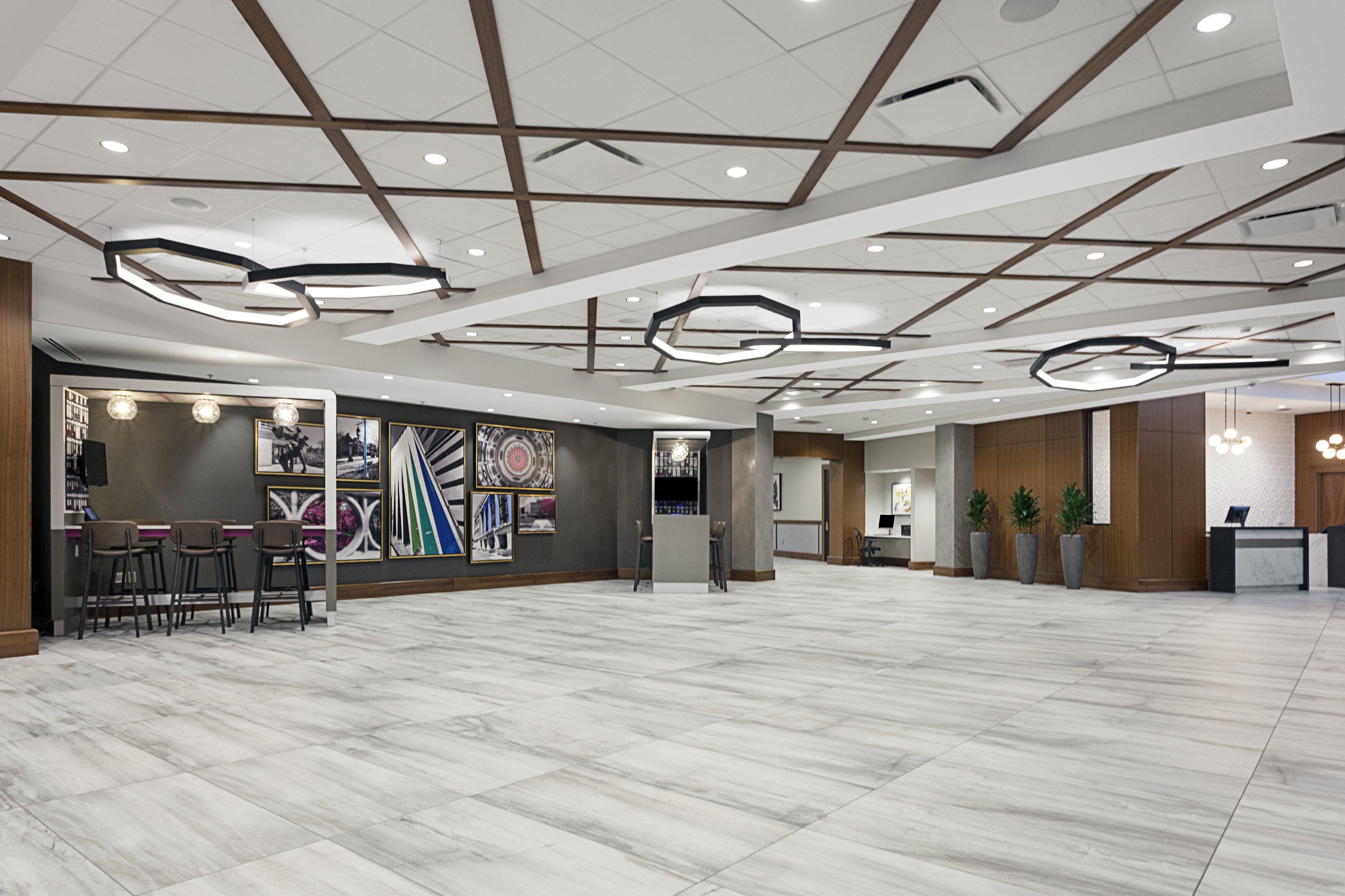 Crowne Plaza Lansing By Ihg Hotel Exterior photo