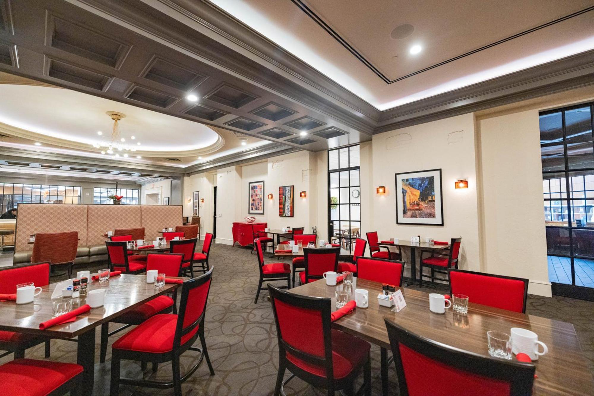 Crowne Plaza Lansing By Ihg Hotel Exterior photo